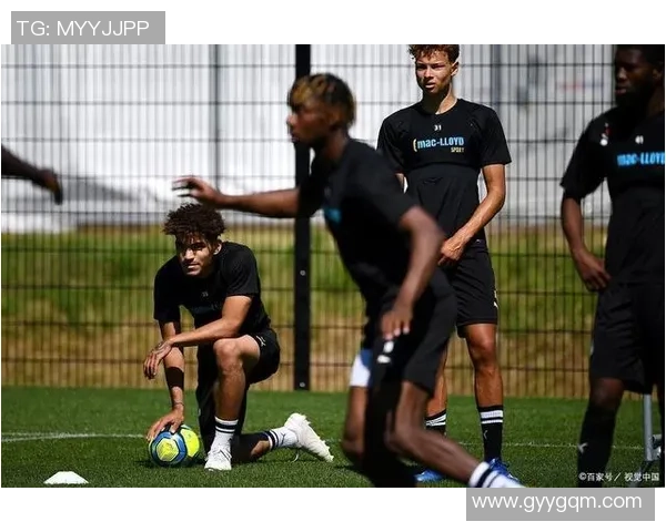 瓦朗谢与亚眠的激烈对决解析及比赛前瞻展望